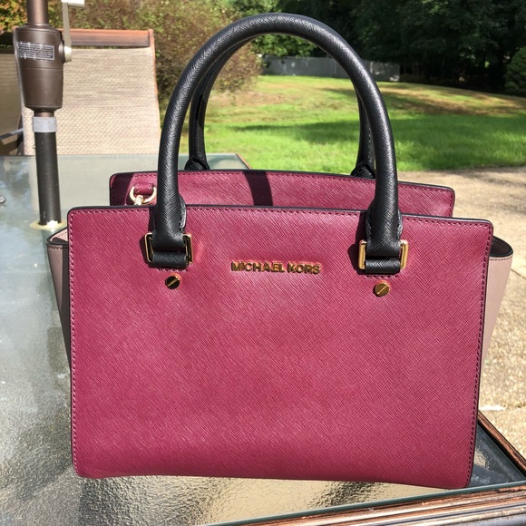 Michael Kors crossbody - Picture 3 of 8